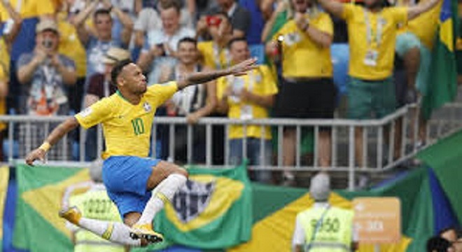 Neymar y Brasil avanzan a cuartos en Rusia 2018