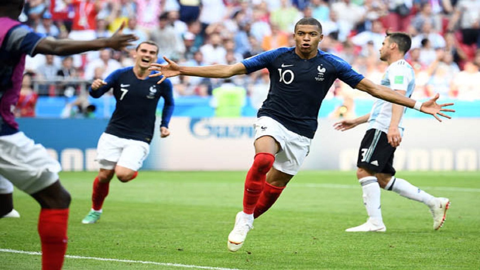 VIDEO: Kylian Mbappé favorito a ganar el Golden Boy 2018 (Rumores)