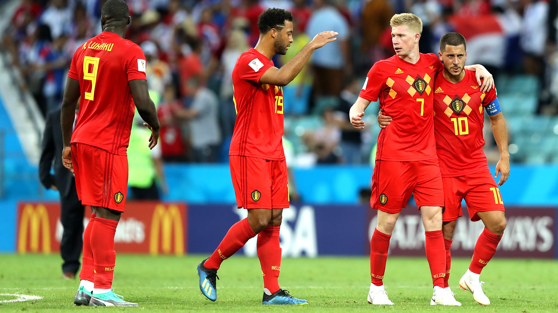 Bélgica vence com gol no último lance e pega o Brasil