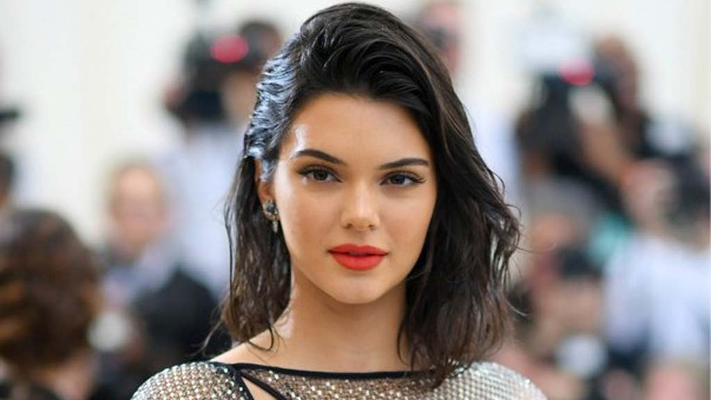 Kylie Jenner sorprende a sus seguidores con una foto sin filtros