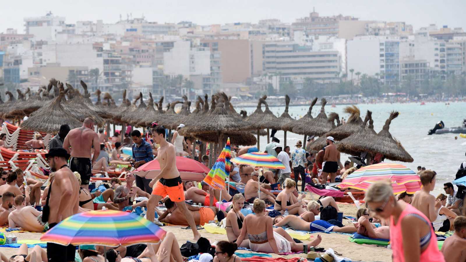 En Barcelona se tomar medidas contra el desenfreno de turistas
