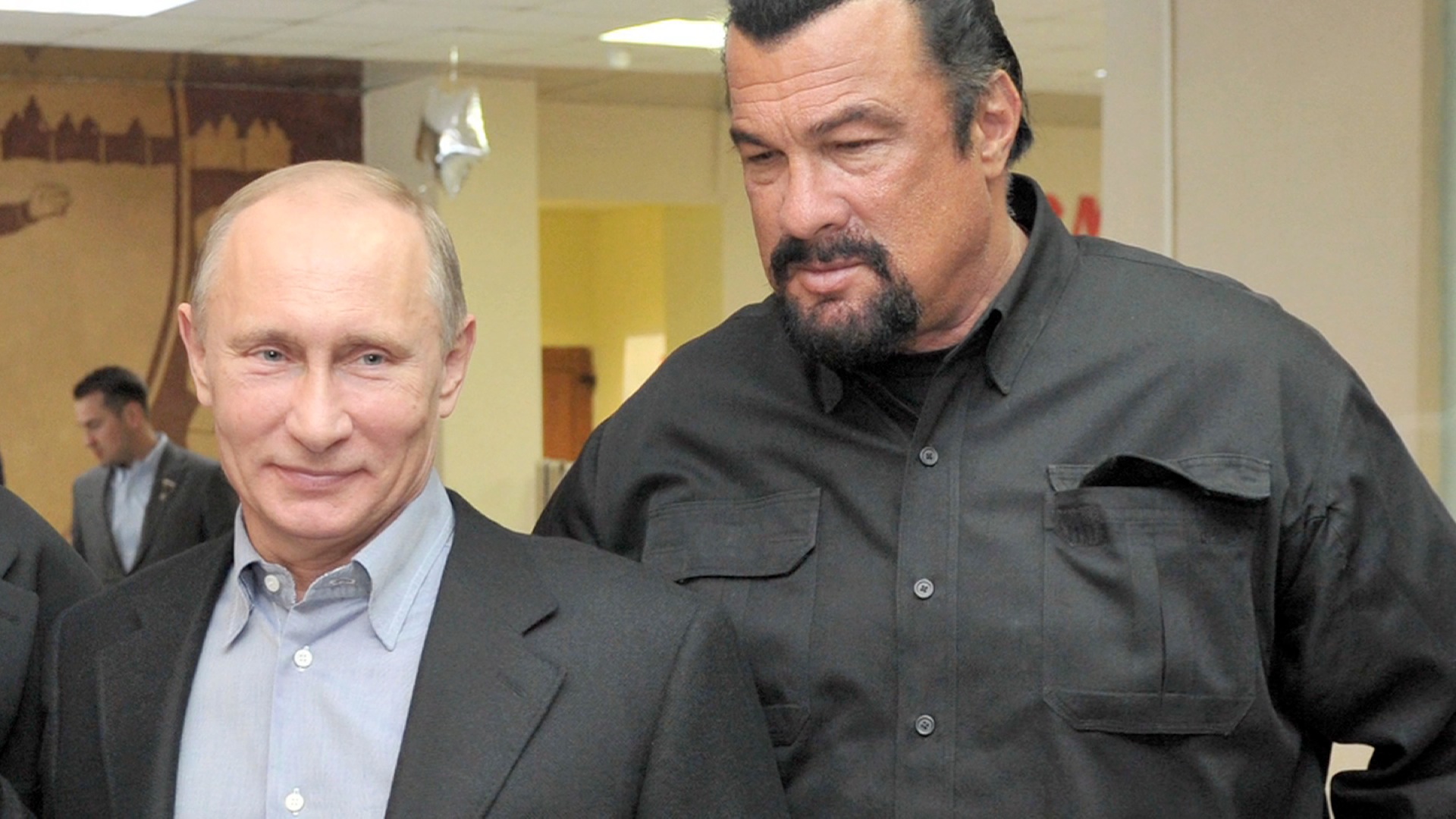 Rusia nombra a Steven Seagal enviado para las relaciones culturales con EE.UU
