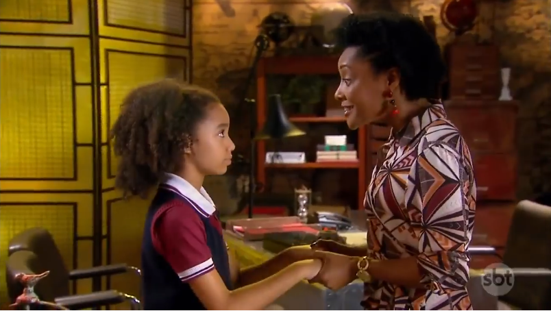 Cena de novela do SBT é acusada de racismo