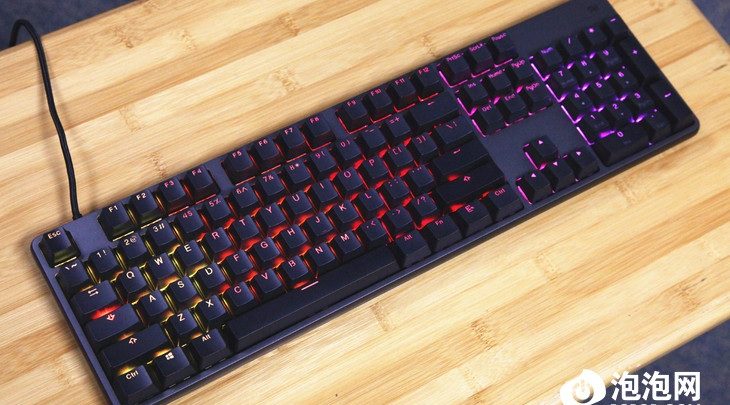 Xiaomi Game Keyboard es un teclado con iluminación RGB