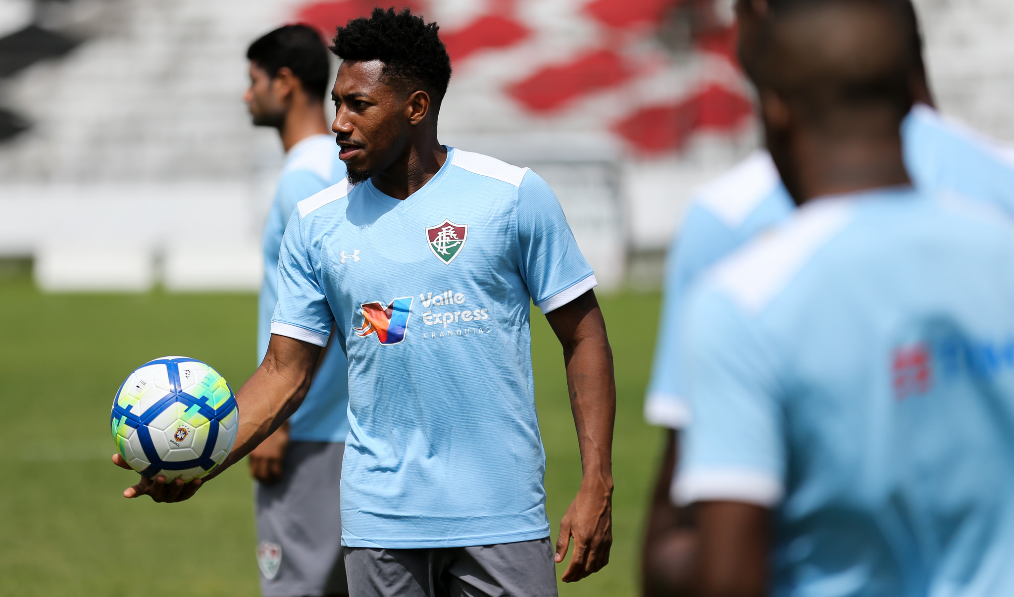 Fluminense chega ao Uruguai para partida da Sul-Americana