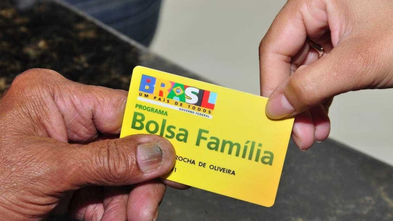 Casal tenta pagar motel com Bolsa Família e vira caso de polícia