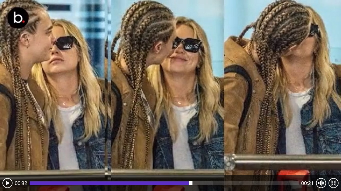 Cara Delevingne Y Ashley Benson Se Besan En El Aeropuerto