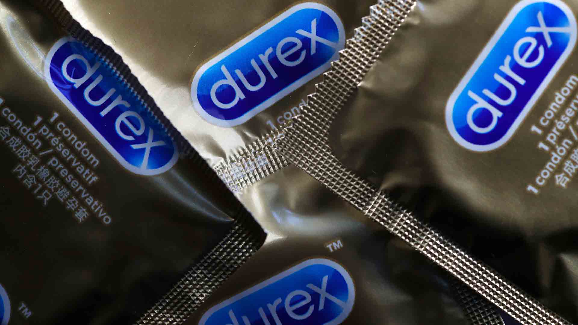 Ordenan retirar 60 lotes de preservativos Durex