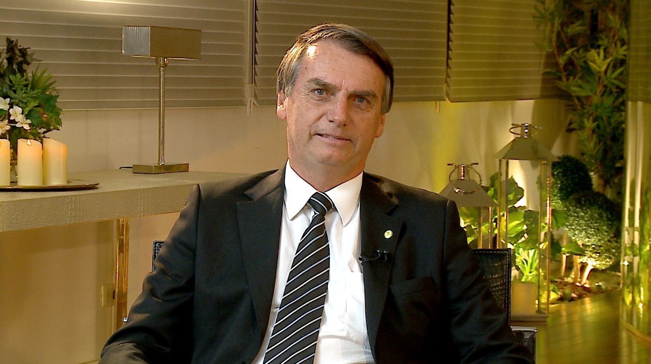 Julgamento de Bolsonaro fera tensão nos ministros do TSE
