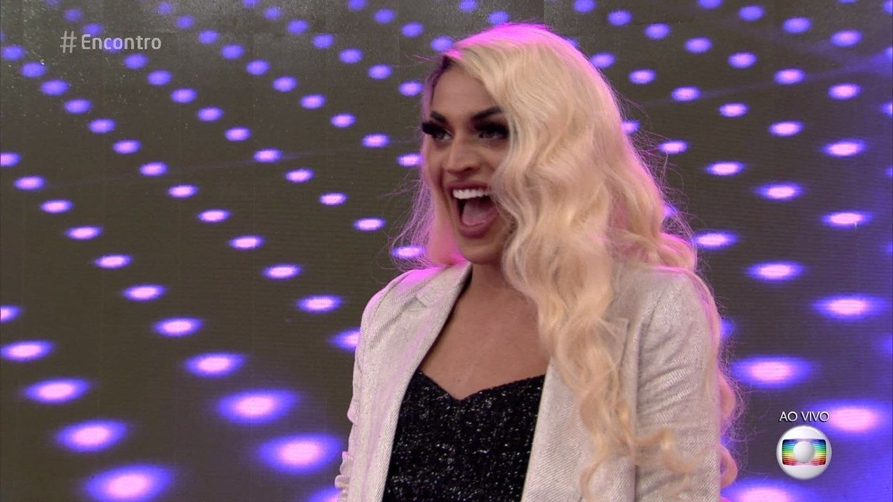 Pabllo Vittar rompe com patrocinador que apoia Bolsonaro