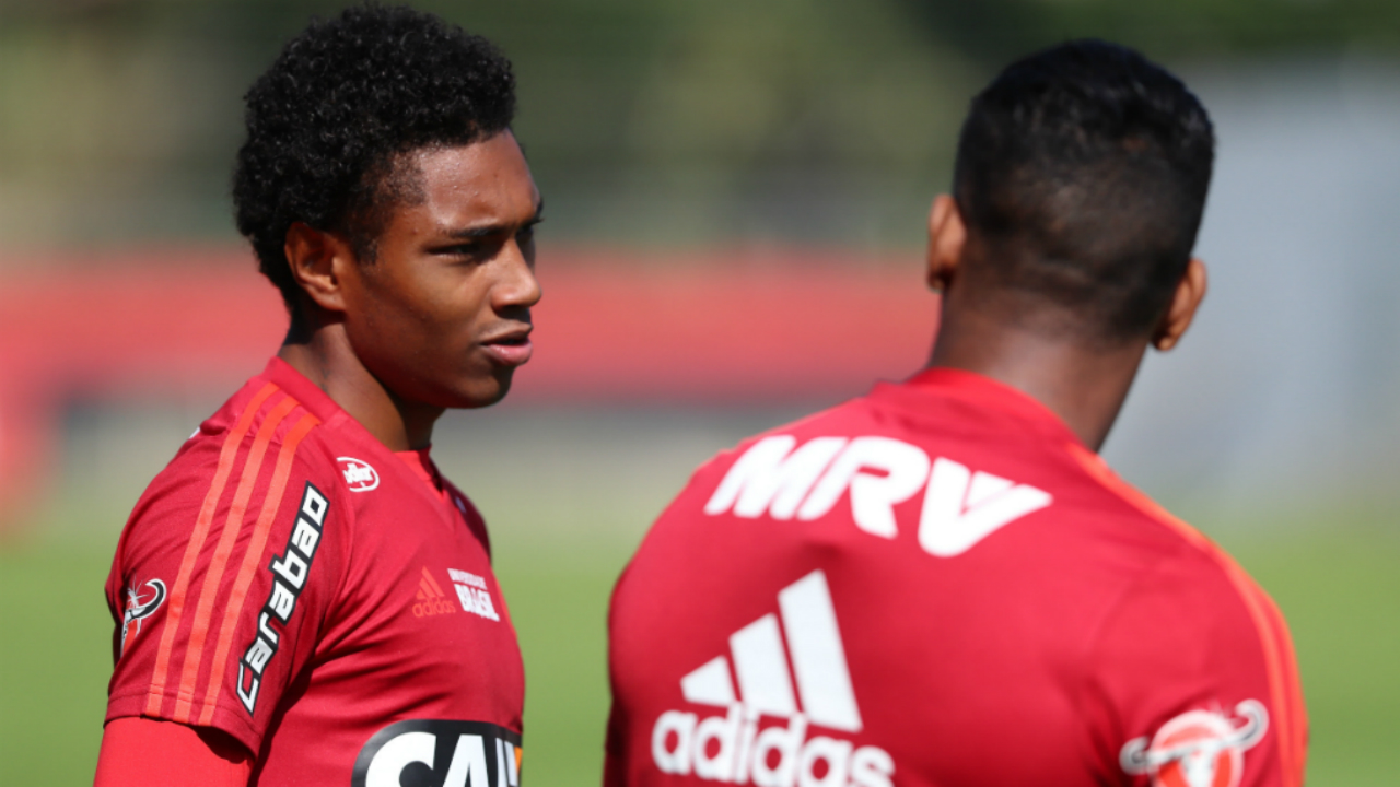 Vitinho não vai comemorar caso marque contra o Inter