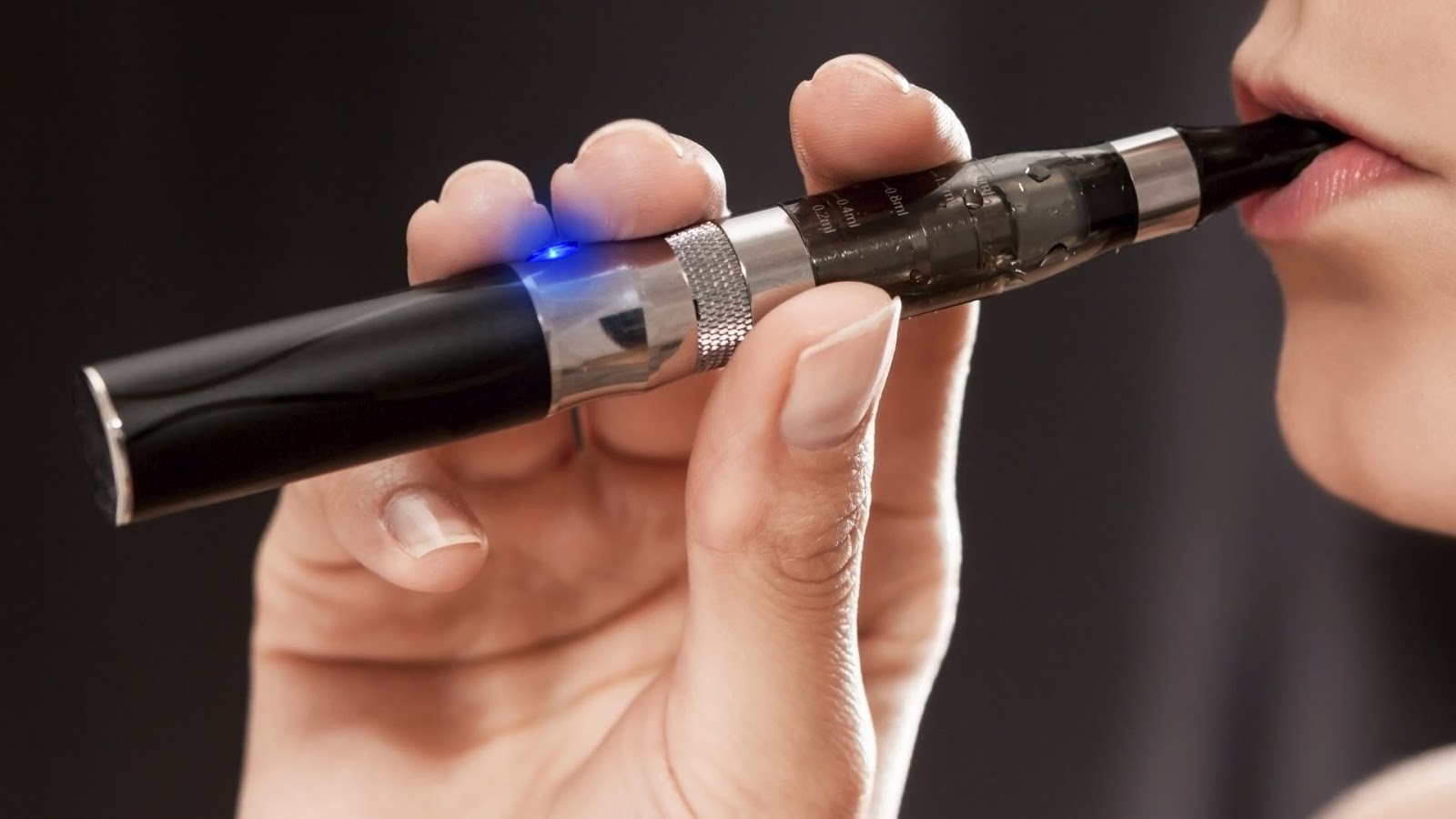 Advierte de la epidemia de cigarrillos electrónicos las autoridades sanitarias