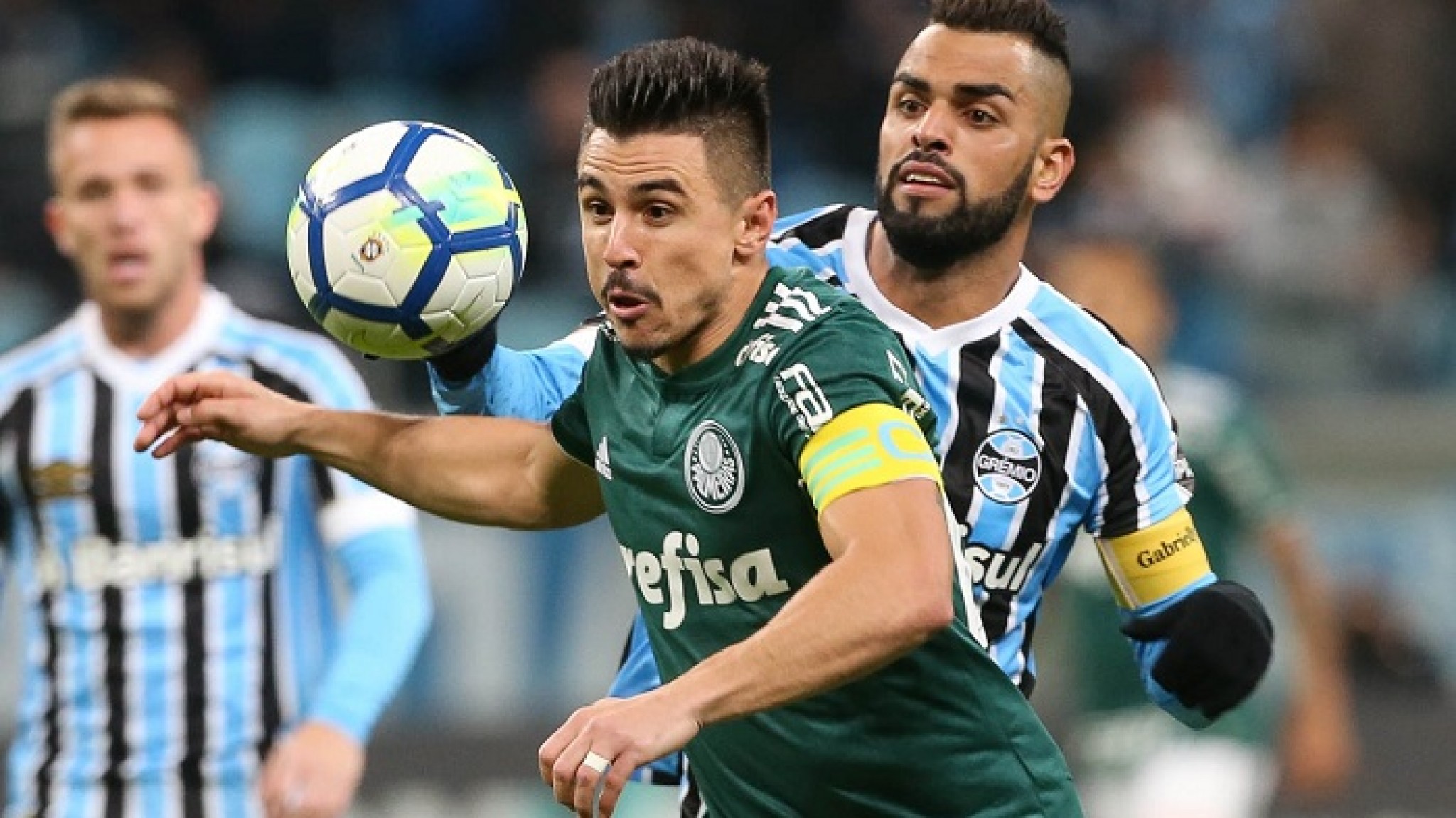 Bahia recebe o embalado Palmeiras