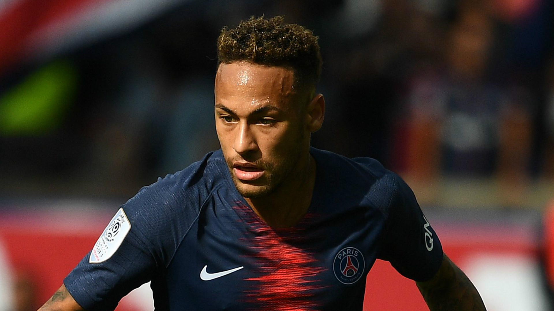 Liverpool e PSG fazem o clássico desta terça