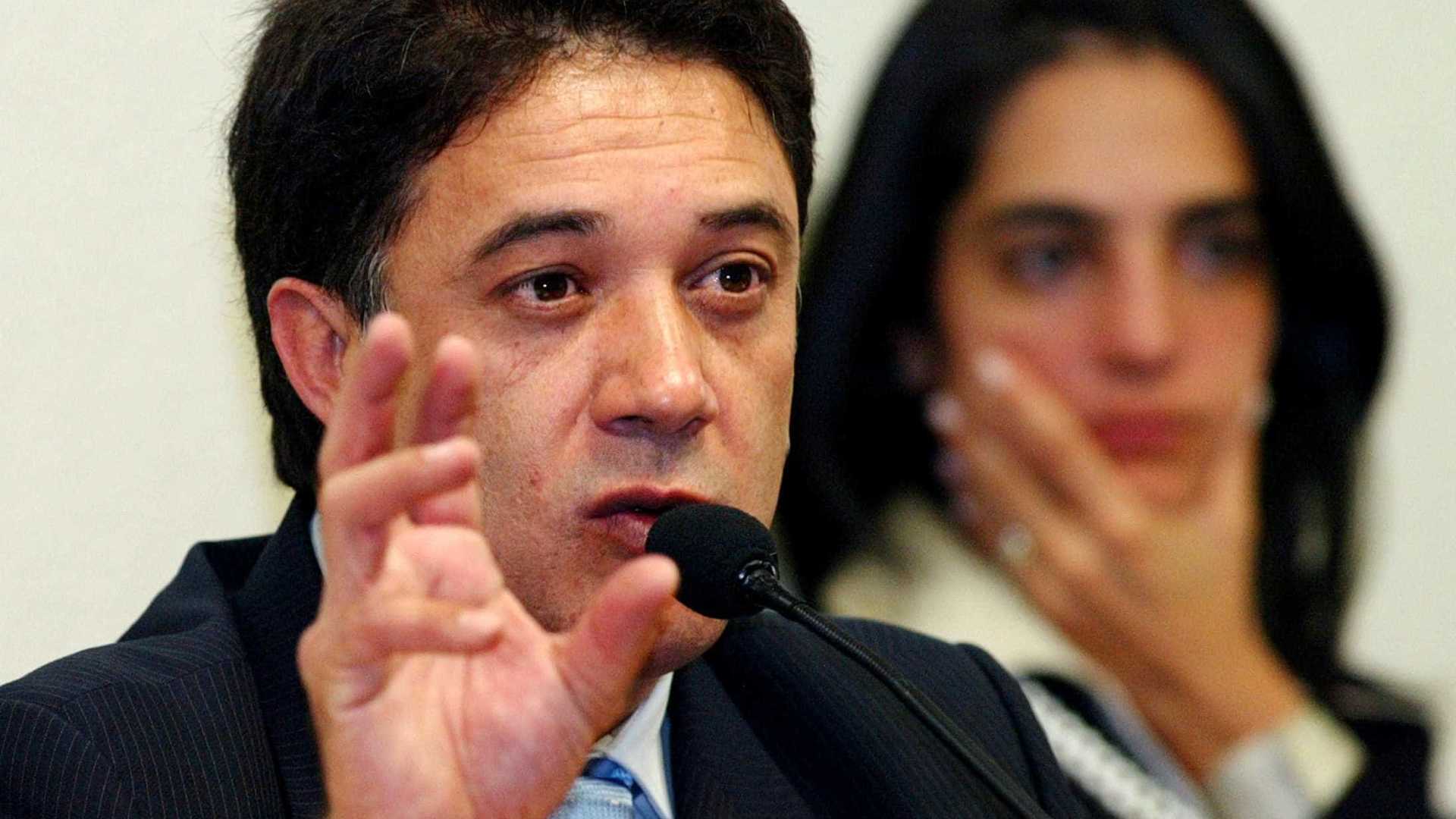 Moro impõe sigilo de Justiça em processo contra ex-secretário do PT
