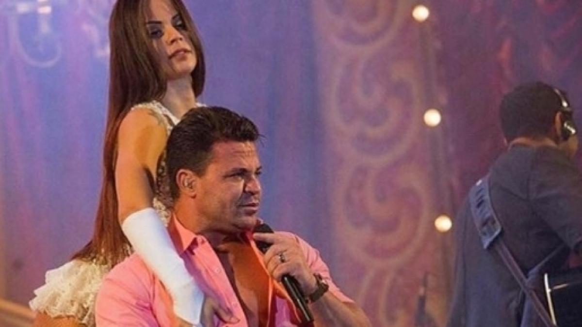 Eduardo Costa não aparece em show e bebida pode ser o problema
