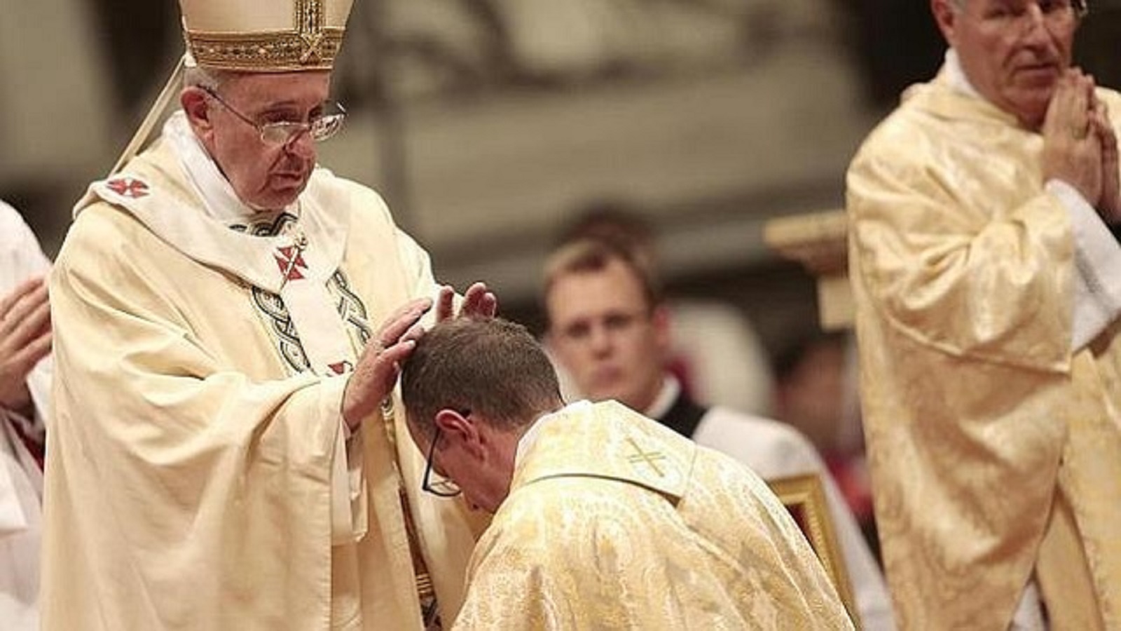 VIDEO: China y el Vaticano firman en Pekín un acuerdo temporal sobre los obispos