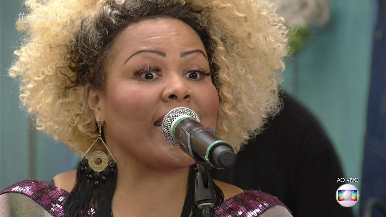 Filha de Deisy, do Fat Family, emociona com postagem sobre a mãe