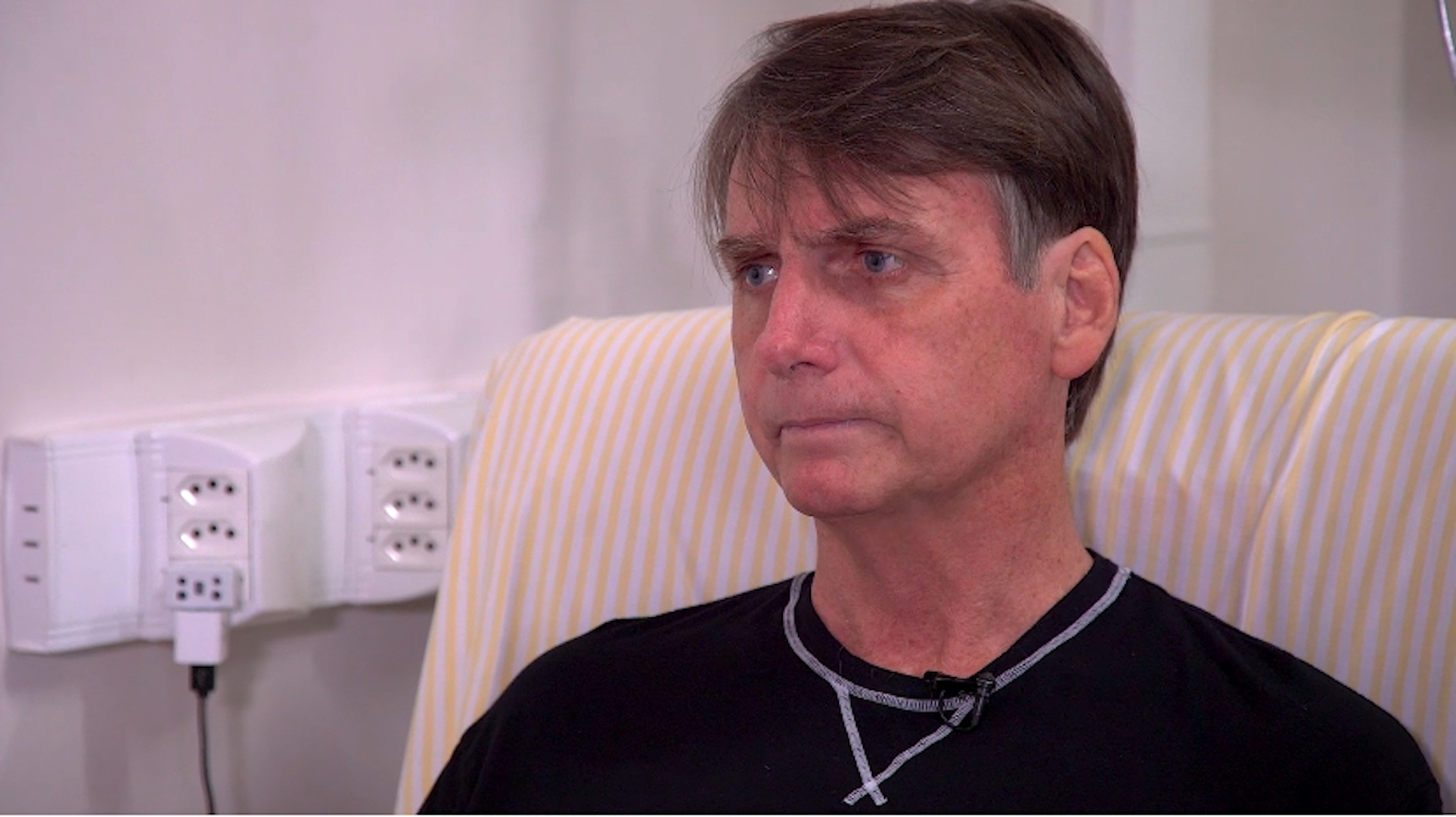 Bolsonaro culpa adversários por facada que quase o matou