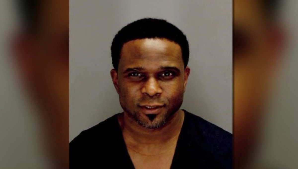 Ex acusa Darius McCray de deslocar braço da filha de 2 anos
