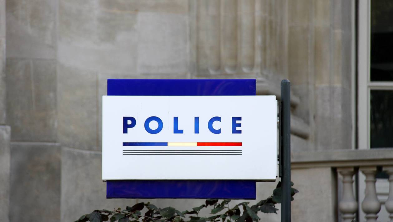 Une fillette de 11 ans meurt sous les coups de couteau de sa belle-mère