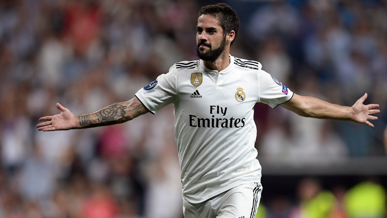Real Madrid : Isco tacle Ronaldo