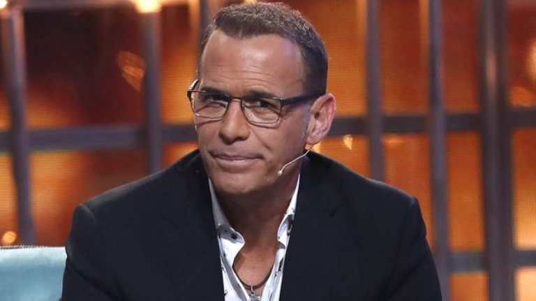 Carlos Lozano vende su casa a un precio más bajo y desaparece de Mediaset