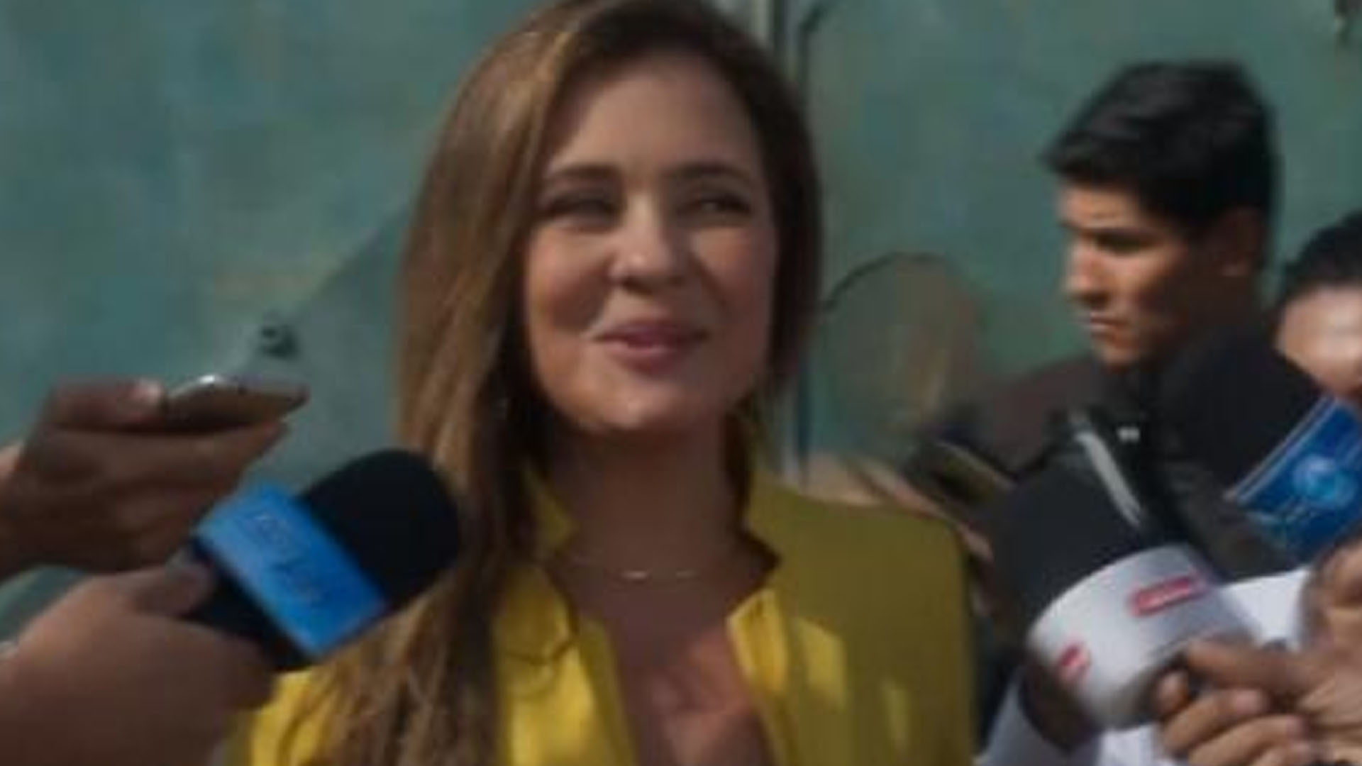 Final de Laureta quebra a web e fãs veem suposta indireta a Bolsonaro
