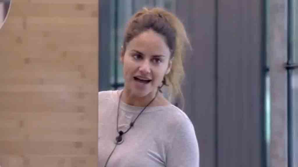 Mónica Hoyos hace chantaje a sus compañeros para ganar el concurso