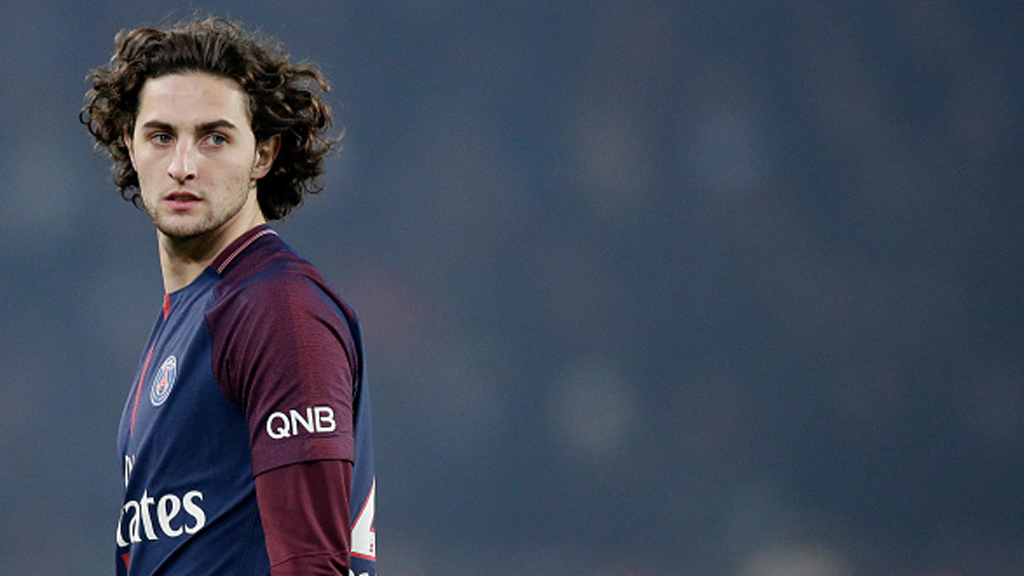 Disputa entre Barcelona y PSG por Adrien Rabiot