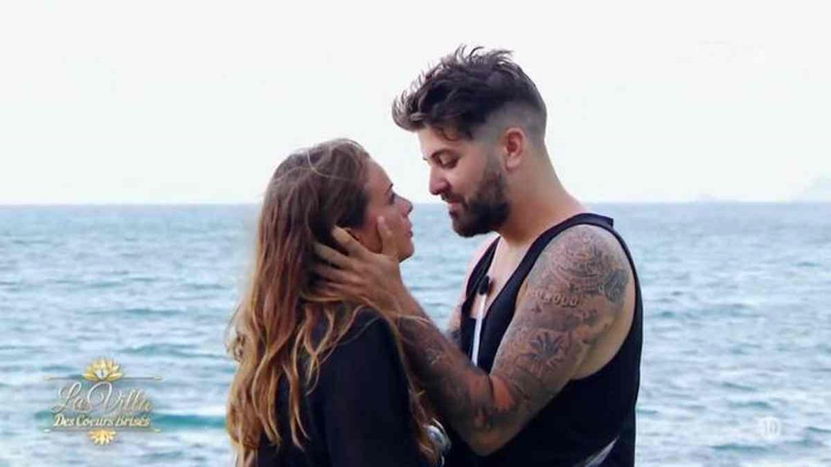Manue annonce sa rupture avec Antonin