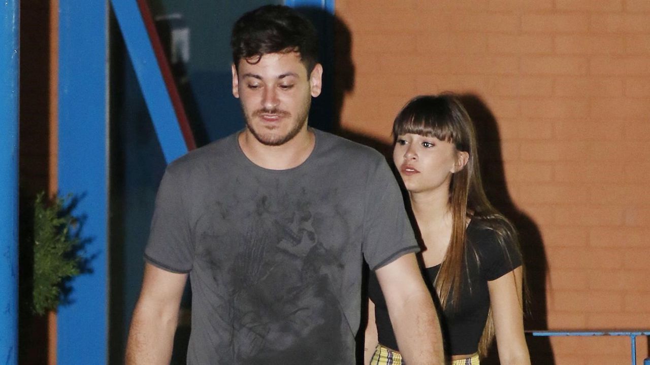 VIDEO: Cepeda envía un mensaje a Aitana y canta "Vas a quedarte"