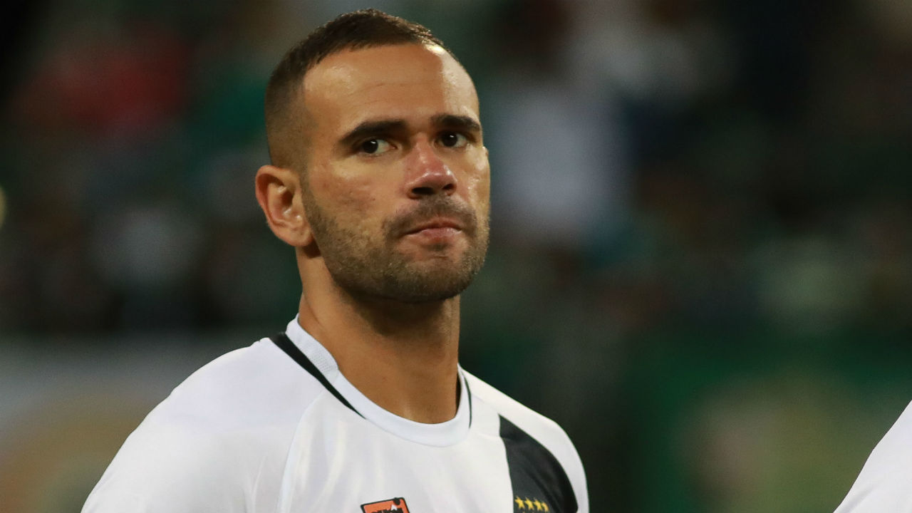Reunião na segunda deve selar retorno de Castán ao Corinthians