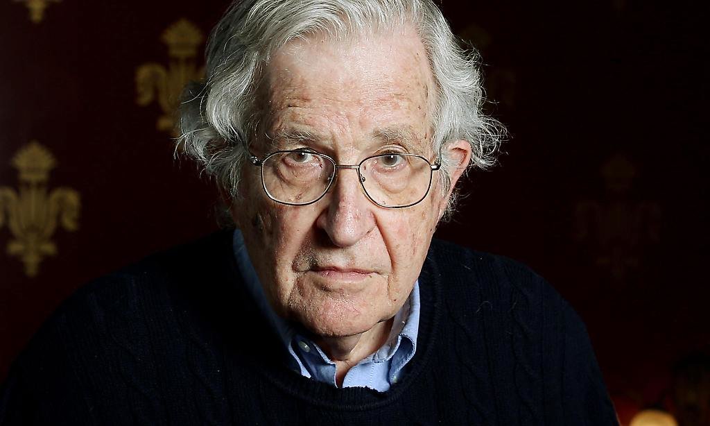 Noam Chomsky, 90 años desde el nacimiento del padre de la lingüística