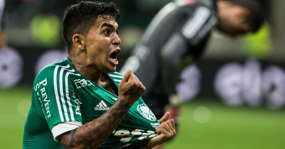 Torcida do Palmeiras se revolta contra a Vivo