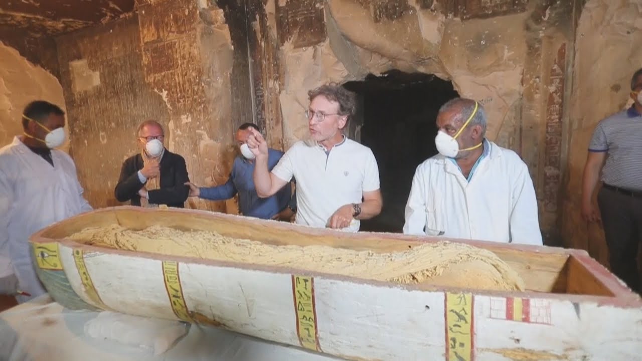 Tumba de 4.400 anos é descoberta no Egito