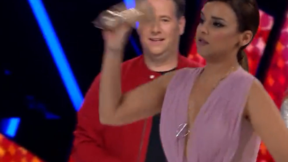 Chenoa reacciona con humor a una broma que recordaba el pasado con Bisbal