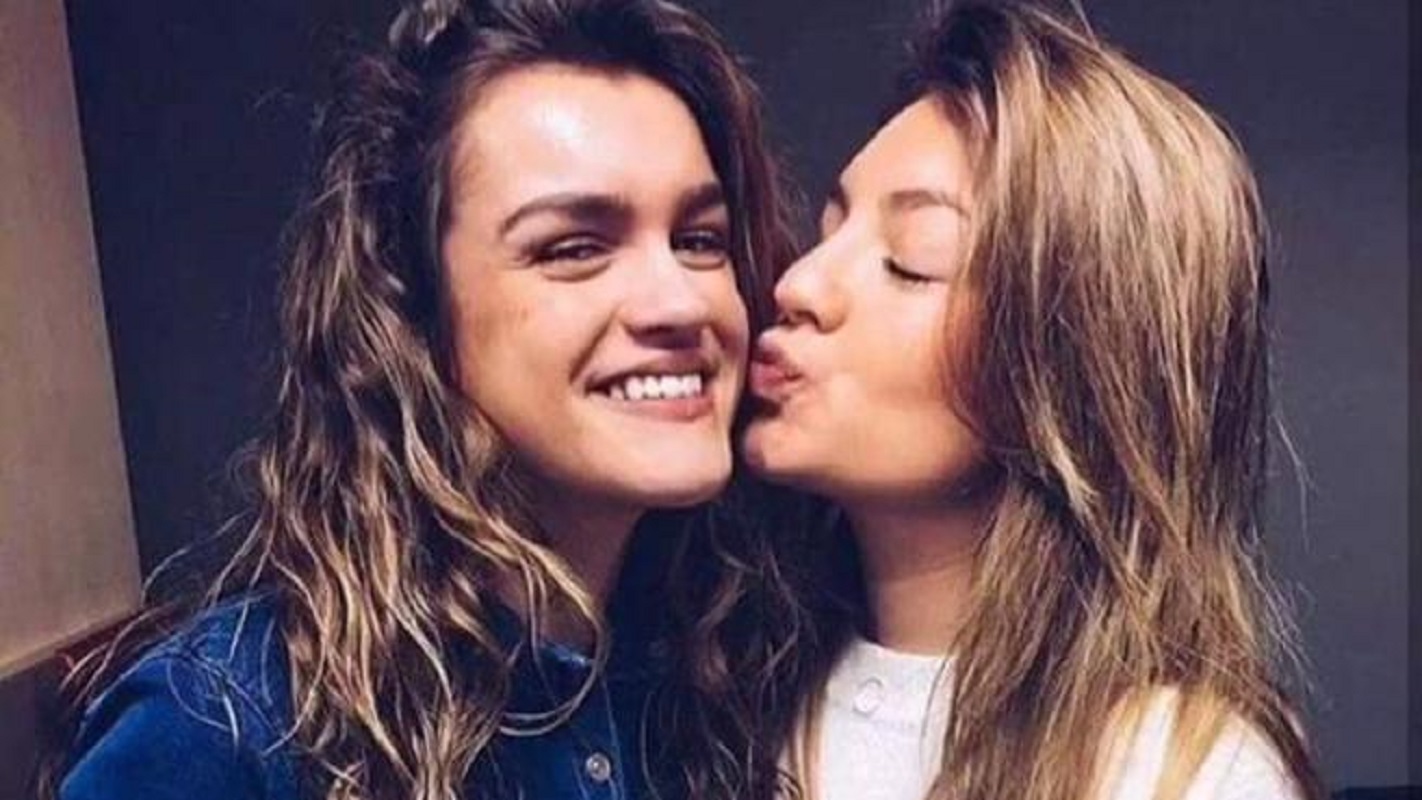 VIDEO: Ana Guerra confunde a una fan con ella misma en una foto
