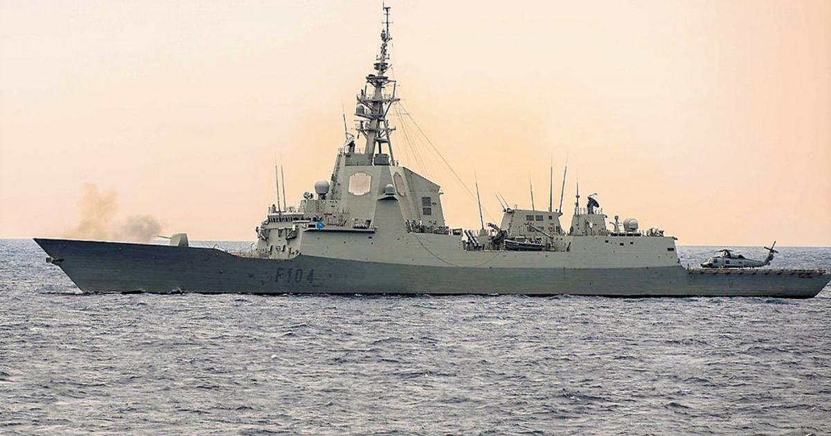 VIDEO: La fragata 'Méndez Núñez' se integra con un portaaviones estadounidense