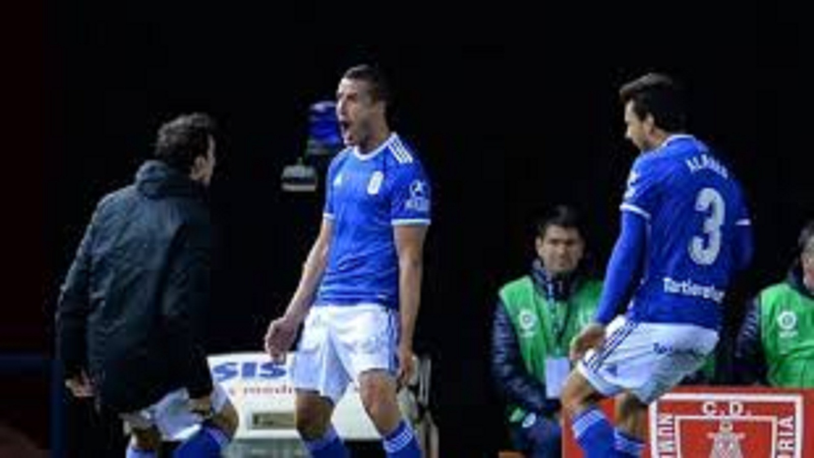 Christian da un regalo de Reyes para el Oviedo frente al Numancia
