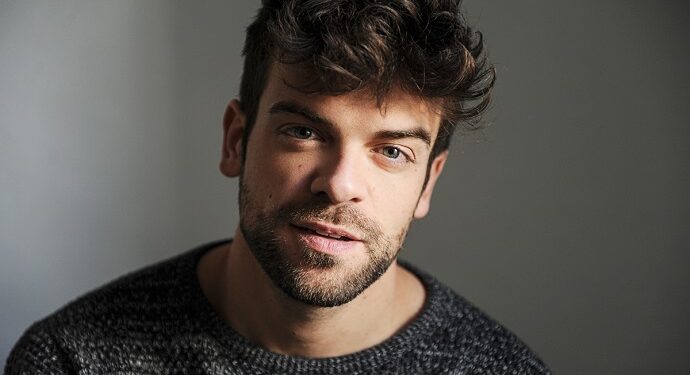 Ricky Merino admite en Zapeando que robó la placa del buzón a Chenoa