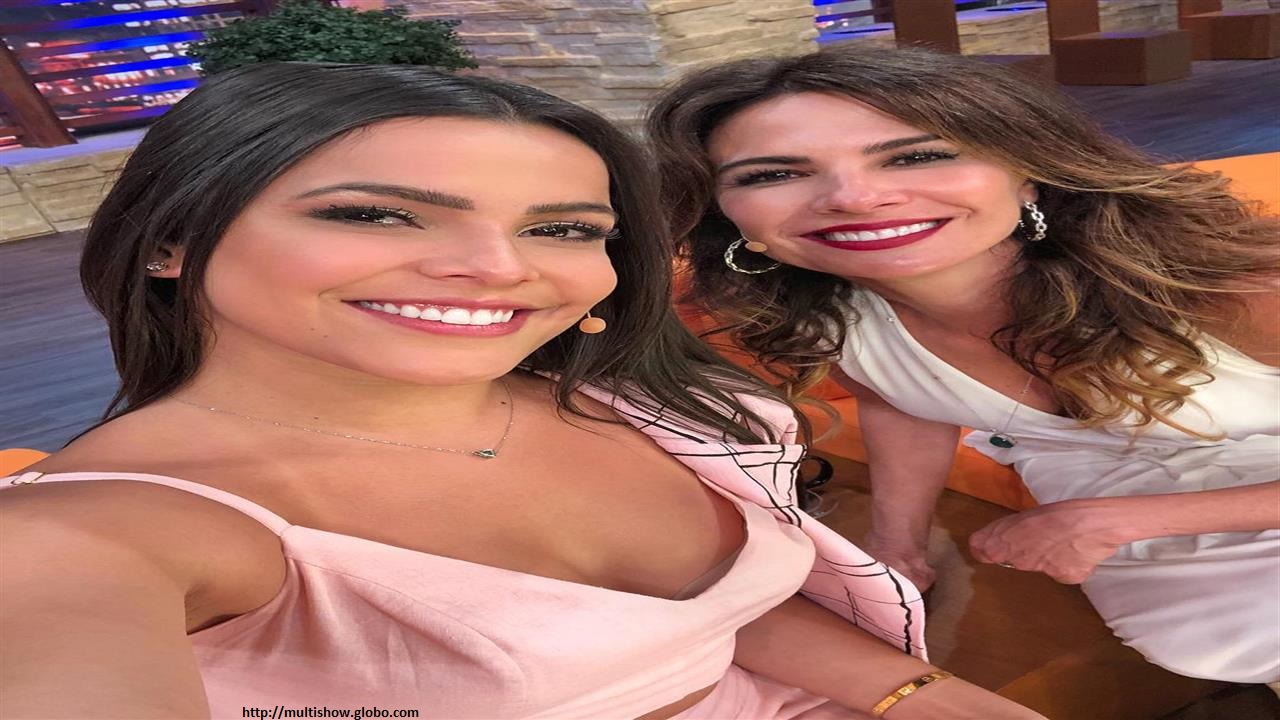 Algumas publicações da ex-BBB Emilly Araújo ao lado de famosos