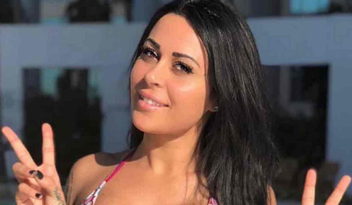 Shanna se fait injecter du botox dans le front pour son anniversaire
