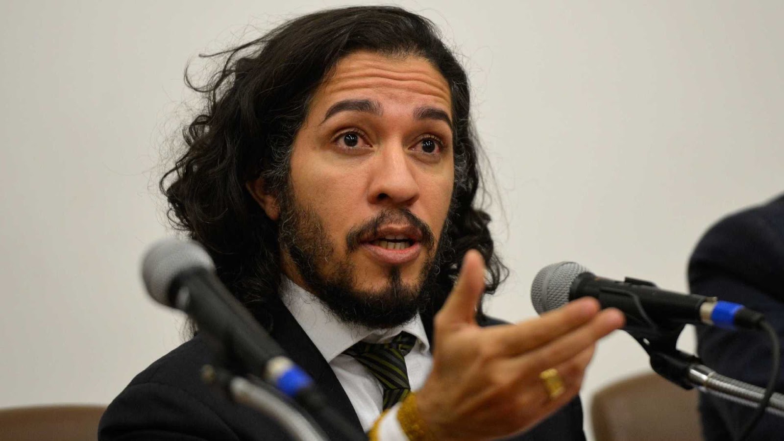 Renúncia de Jean Wyllys é formalizada no Diário Oficial