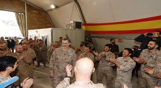 Felipe VI sorprende a las tropas españolas en Iraq por su visita