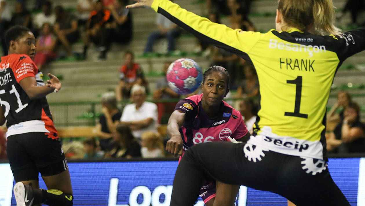 Handball : Les 5 faits de jeu incompréhensibles pour Besançon face à Nantes