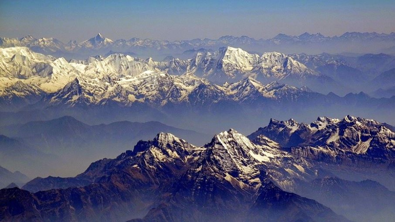 Himalayan glaciers at risk of melting through global warming