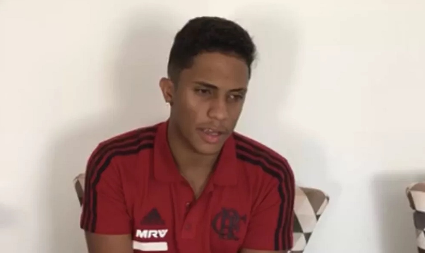 Menino que sobreviveu relata as cenas de horror no CT do Flamengo e faz promessa