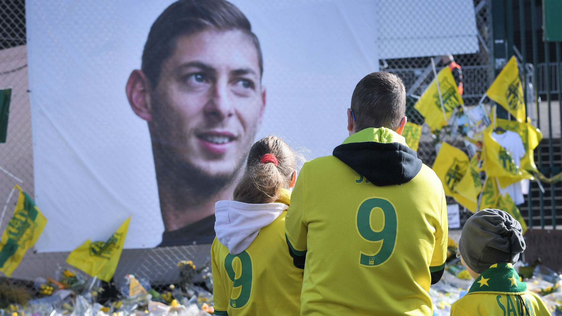 FC Nantes : triste soirée entre recueillement pour Sala et défaite contre Nîmes