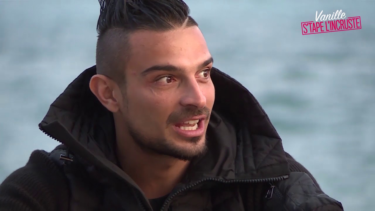 Julien Tanti, trop laxiste quand il 'agit d'aider à la maison, est affiché par Manon